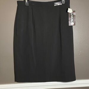 Jara NWT Women's Unlined Little Black Skirt